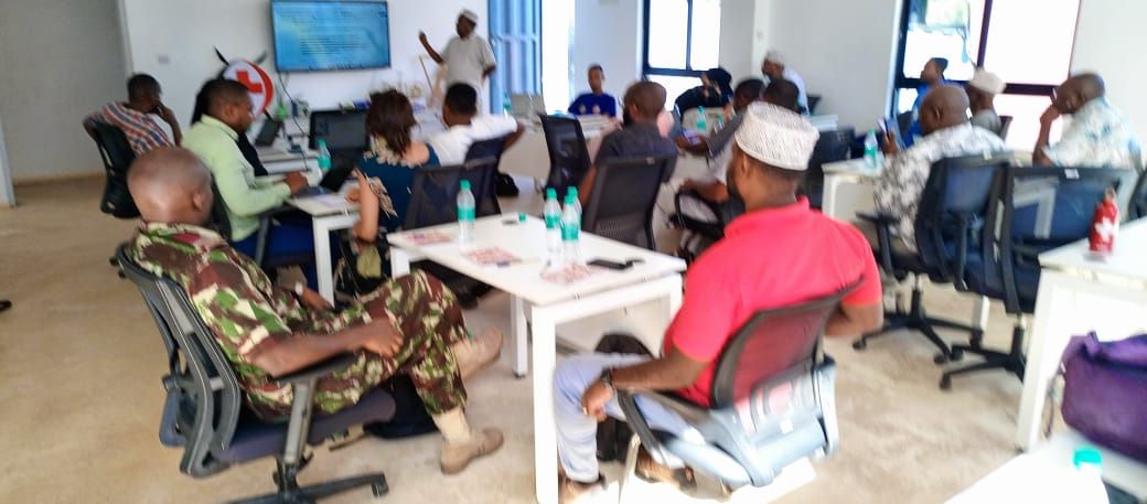 Lamu Youth Alliance representative facilitating the CSO perspectives session